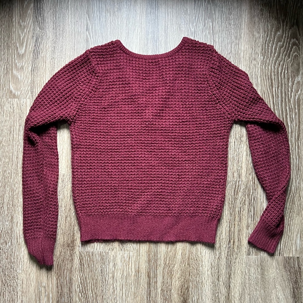 Maroon sweatshirt